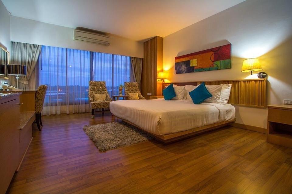 มาเมซองโฮเทล Hotel บุรีรัมย์ ภายนอก รูปภาพ
