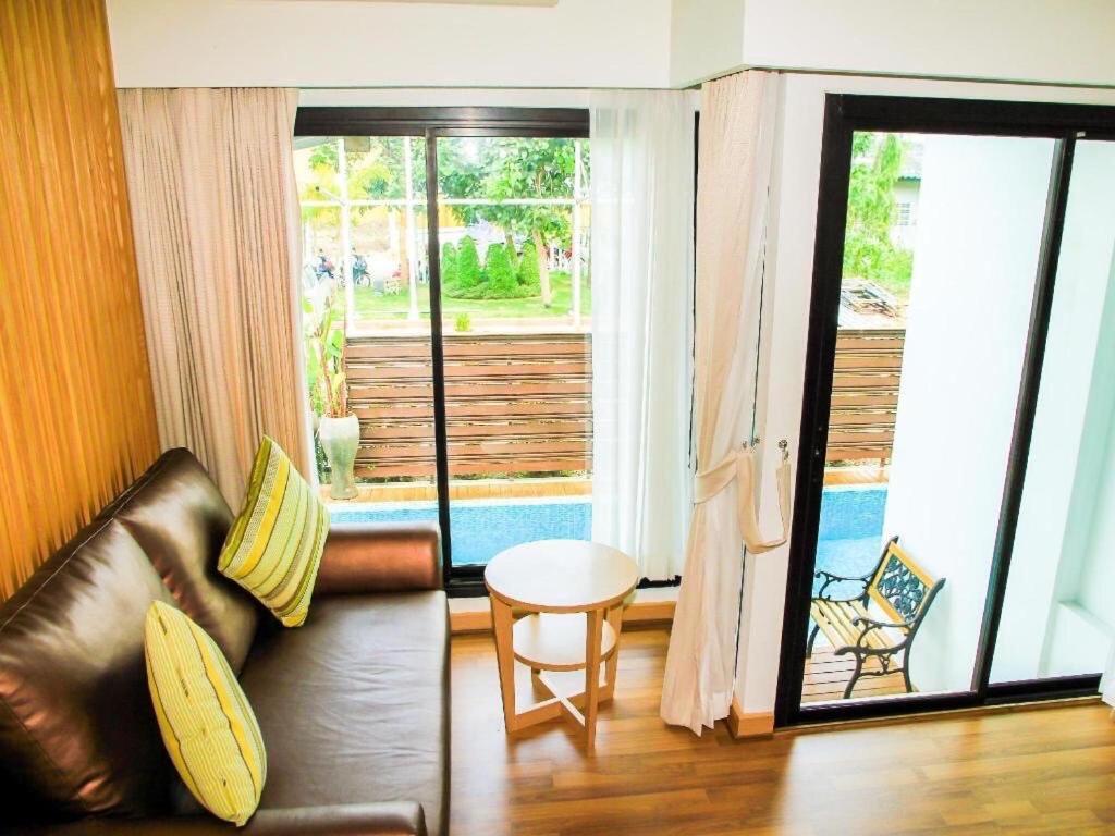 มาเมซองโฮเทล Hotel บุรีรัมย์ ภายนอก รูปภาพ